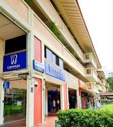 Serangoon Central Drive (D19), Shop House #556958441